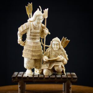 Sculpture deux samouraïs en ivoire de mammouth