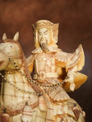 Sculpture "De Combat & d'Amour, Yang Zongbao et Mu Guiying" en Os Bovin de Chine