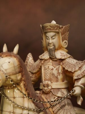 Sculpture "De Combat & d'Amour, Yang Zongbao et Mu Guiying" en Os Bovin de Chine