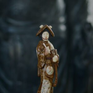 Une bien jolie Interprète de Shamisen