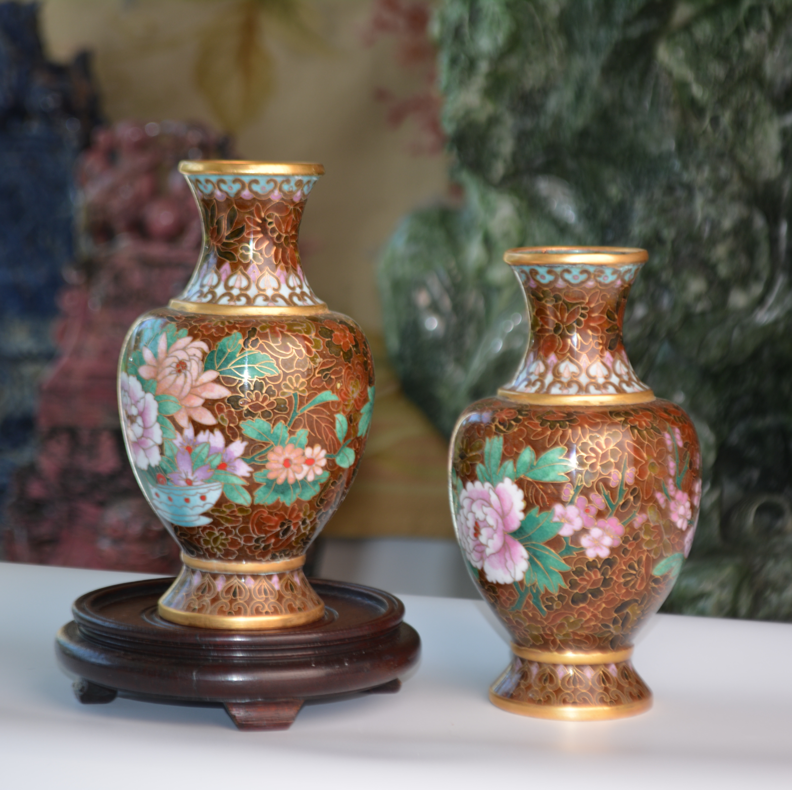 Paire de vases floraux en cloisonné véritable