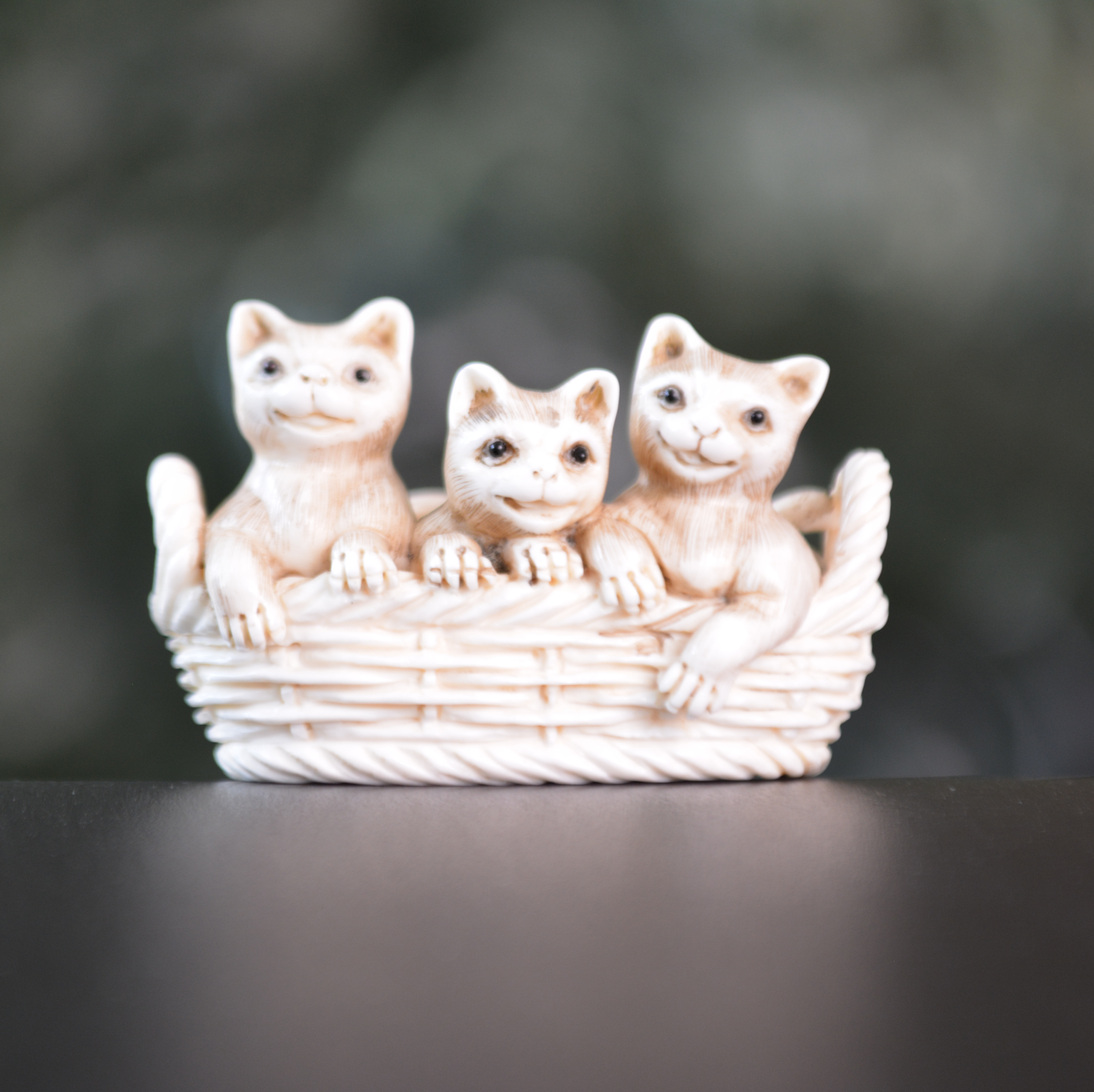 Adorables chatons - Netsuke en ivoire de mammouth